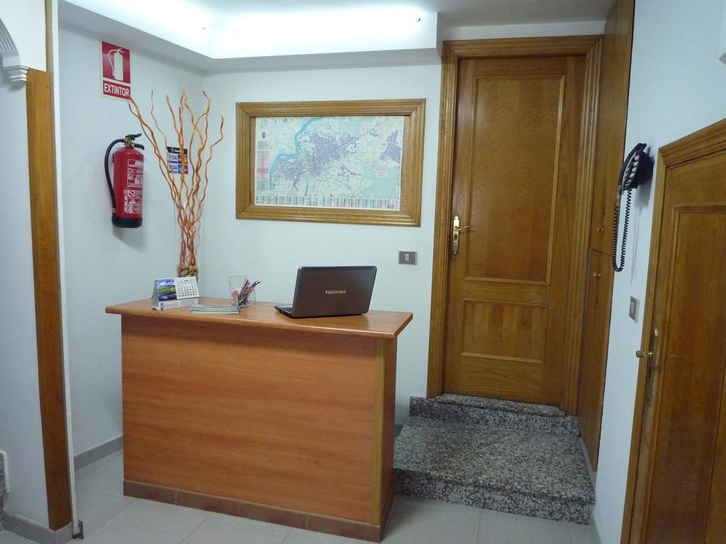 Hostal Residencia Ponte Vella لوغو المظهر الخارجي الصورة