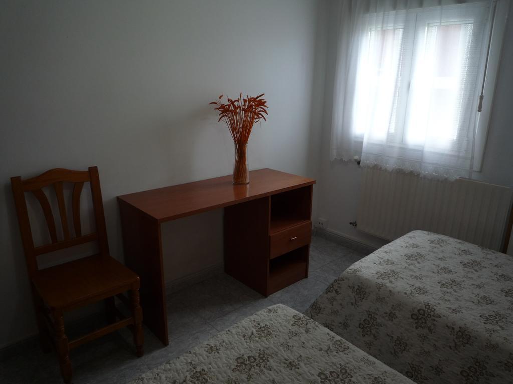 Hostal Residencia Ponte Vella لوغو الغرفة الصورة